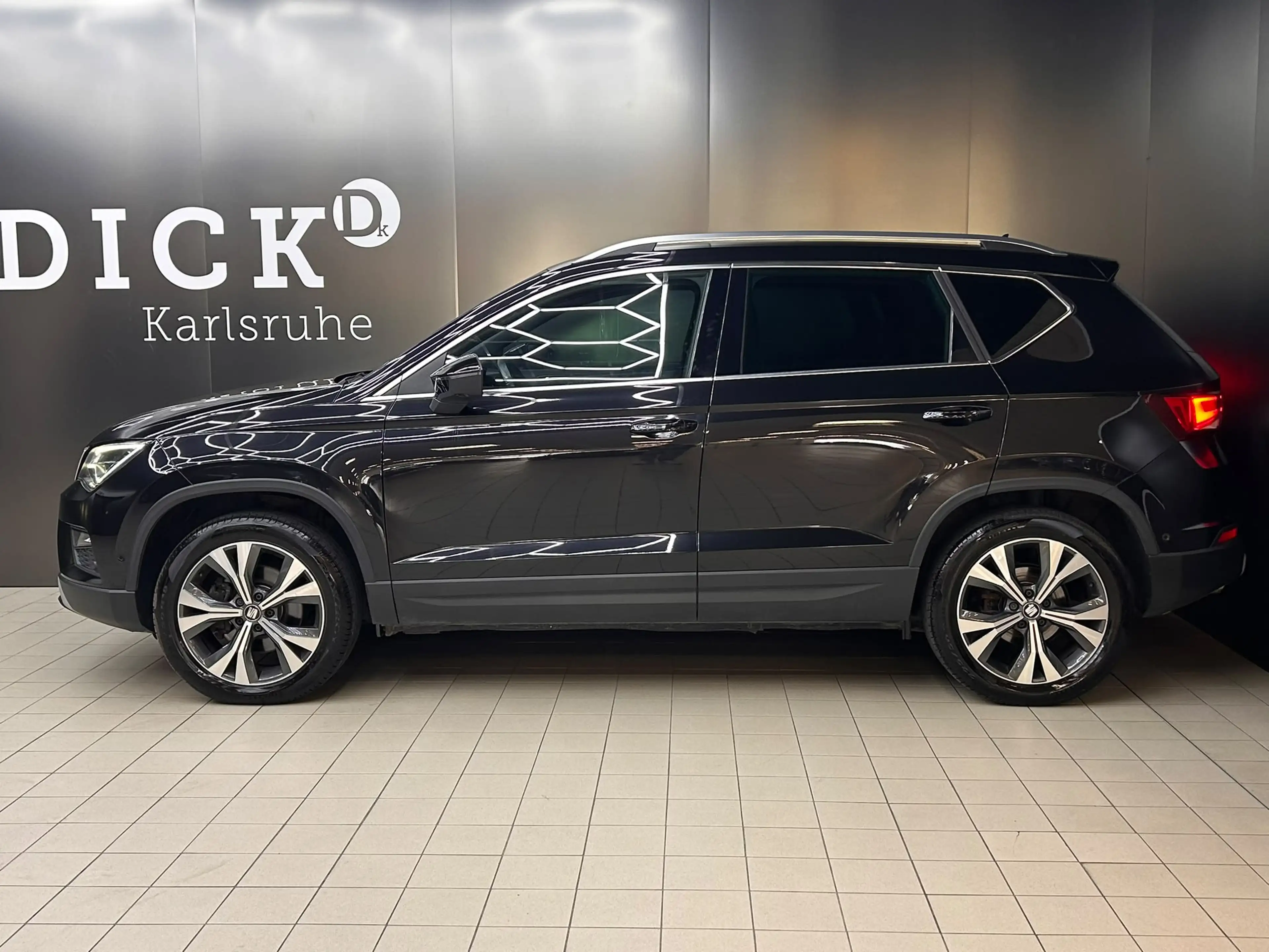 SEAT Ateca Xcellence 4Drive LED+PANO+SHZ+ACC+360°+AHK — photo 4
