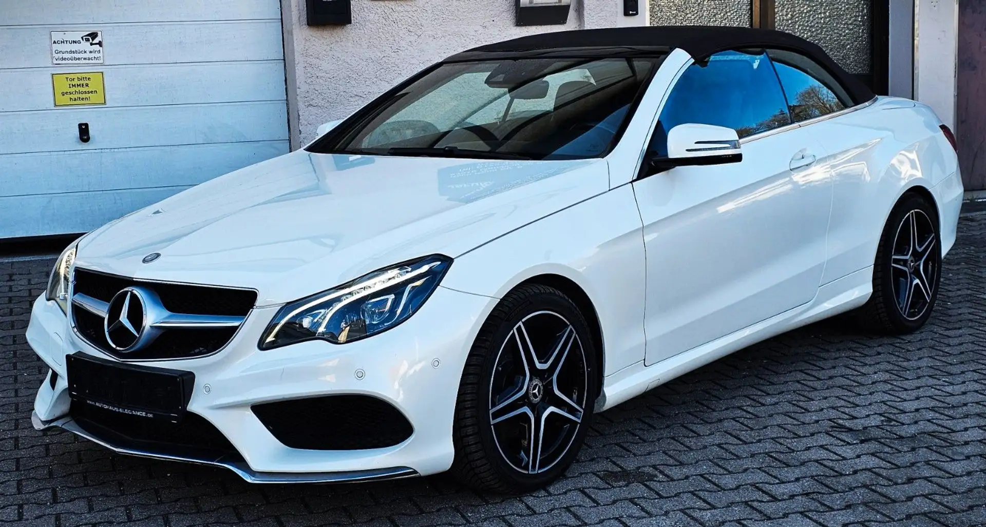 Mercedes-Benz E 250 CABRIO AMG FACELIFT 7-G EURO 6 TÜV NEU Weiß - 1