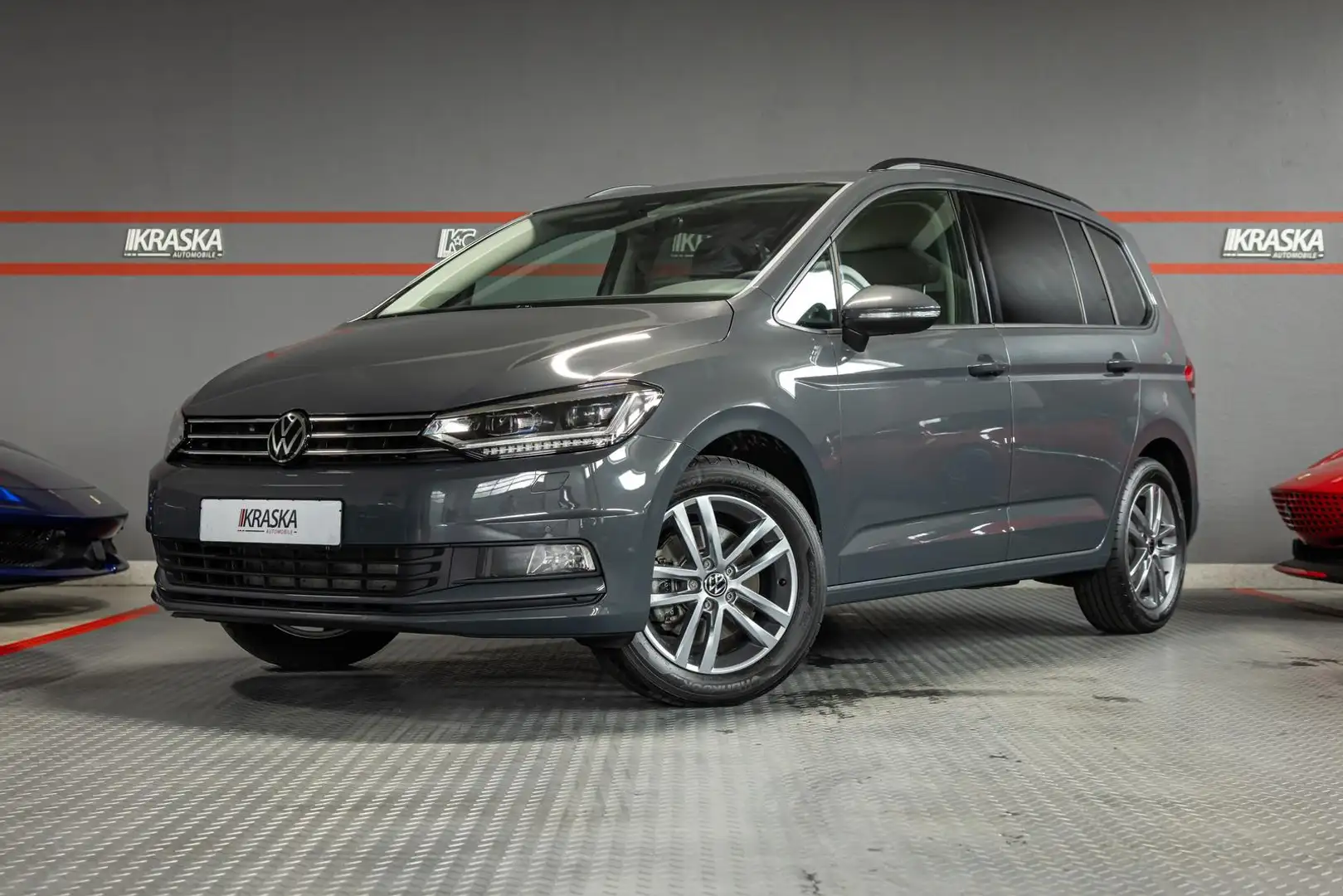 Volkswagen Touran 1.5 TSI Comfortline APP EASY-OPEN 7-SITZE Gris - 1