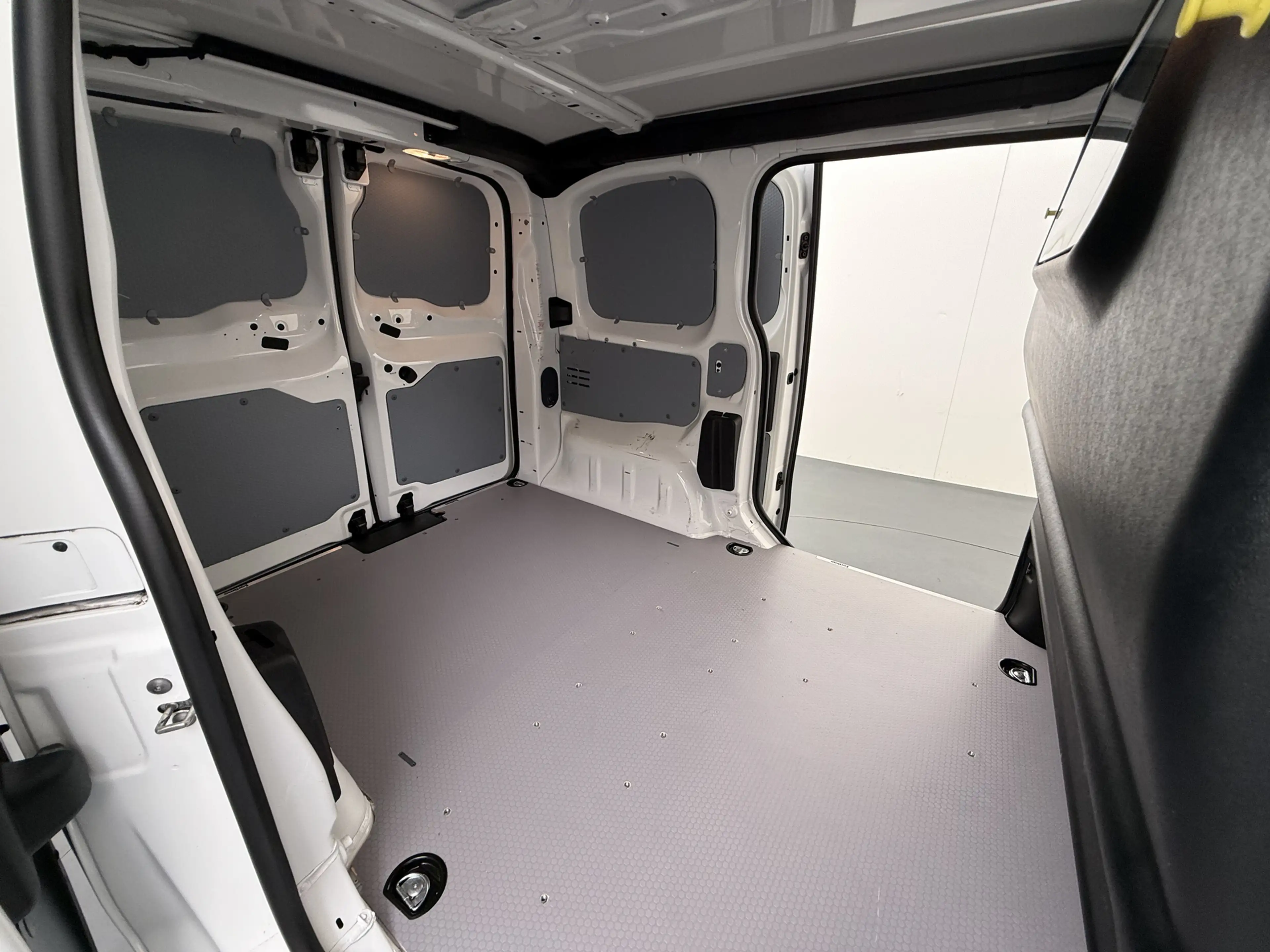 Peugeot Expert 2.0HDI 123PK Imperiaal 3-Persoons Trekhaak Airco A — photo 18