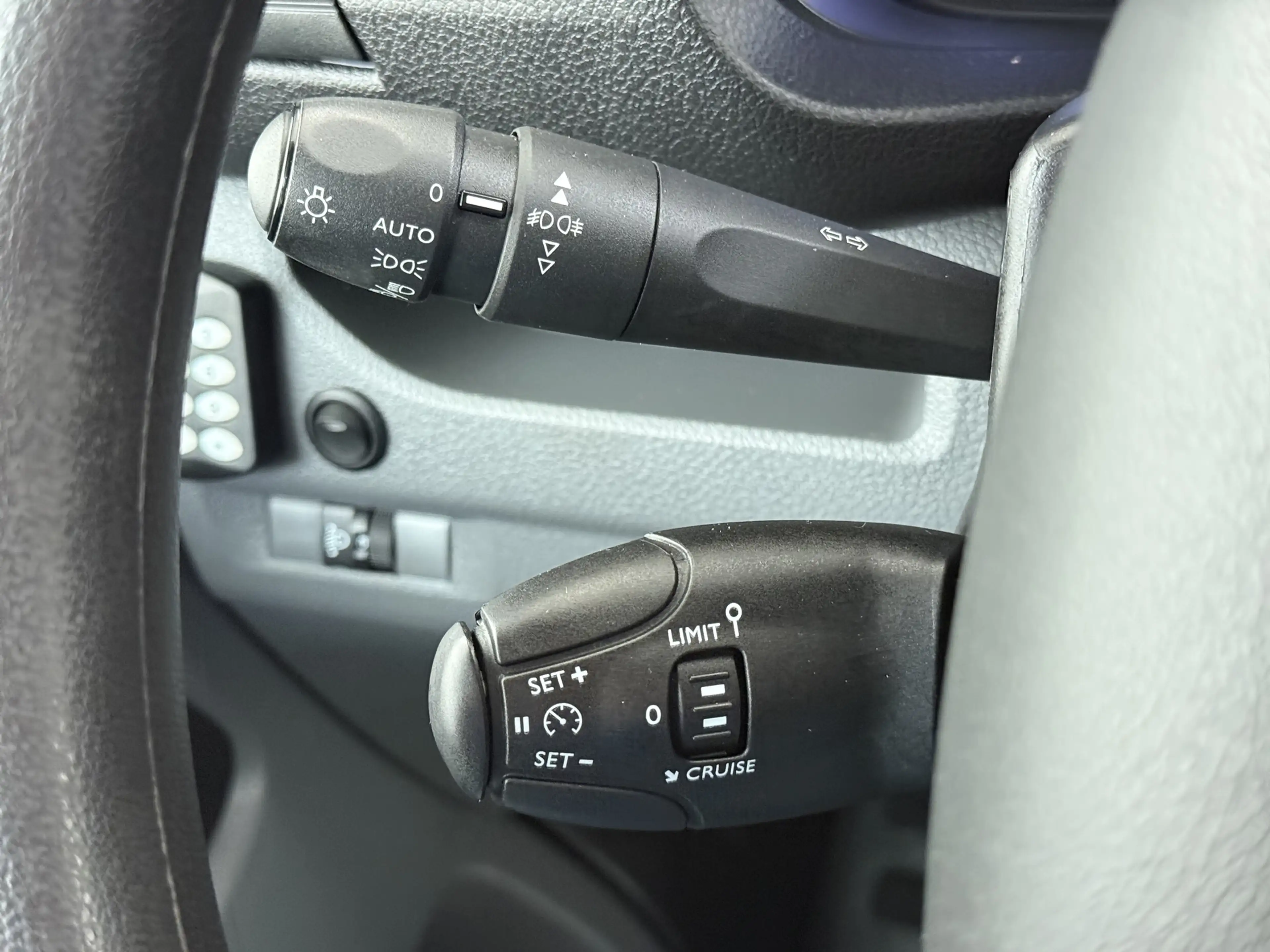 Peugeot Expert 2.0HDI 123PK Imperiaal 3-Persoons Trekhaak Airco A — photo 24