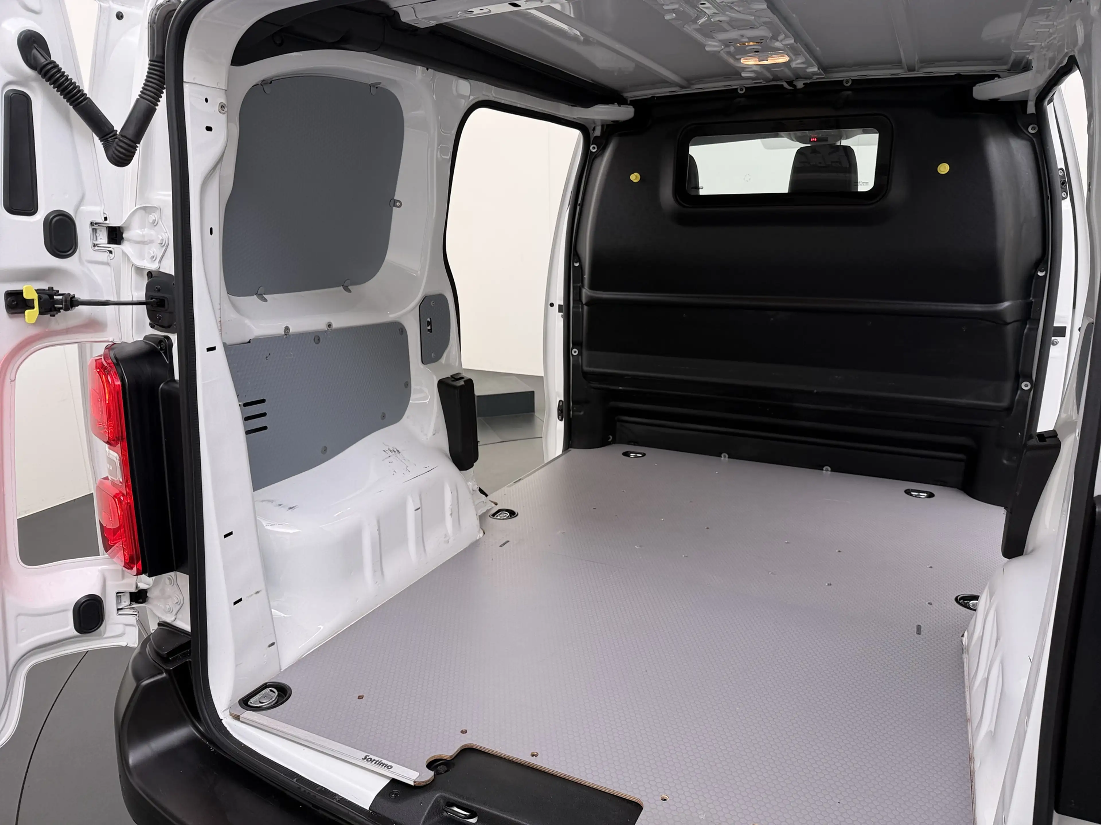 Peugeot Expert 2.0HDI 123PK Imperiaal 3-Persoons Trekhaak Airco A — photo 16