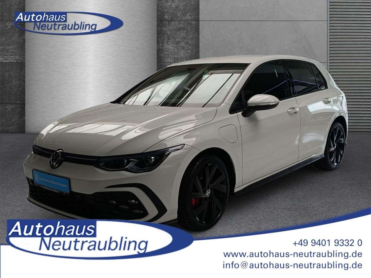 Volkswagen Golf 2022 — 8 1.4 TSI "GTE" 245 PS DSG+NAVI+DCC+ACC+REARVIEW+