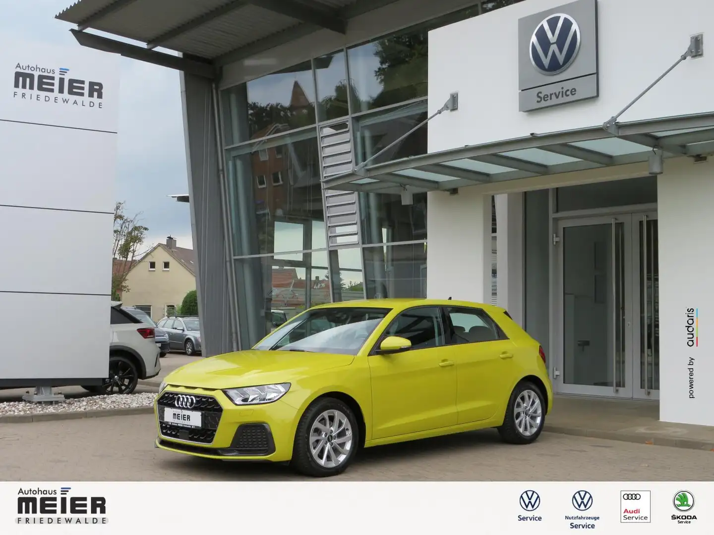 Audi A1 Sportback 1.0 advanced Ganzjahr Sitzheizung Gelb - 1