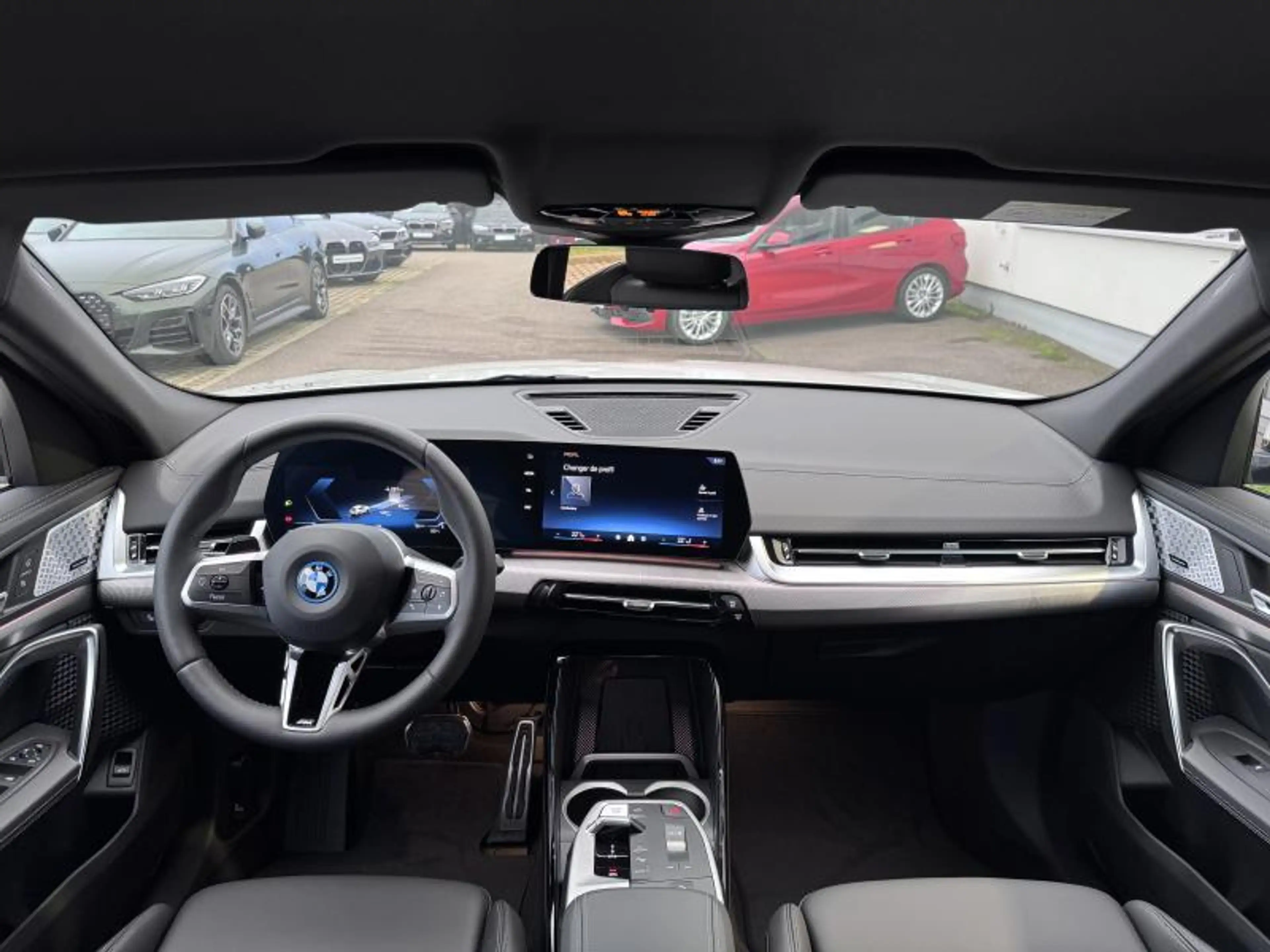 BMW iX2 xDrive30 Pack M Sport Shadow *TVAC* — photo 8