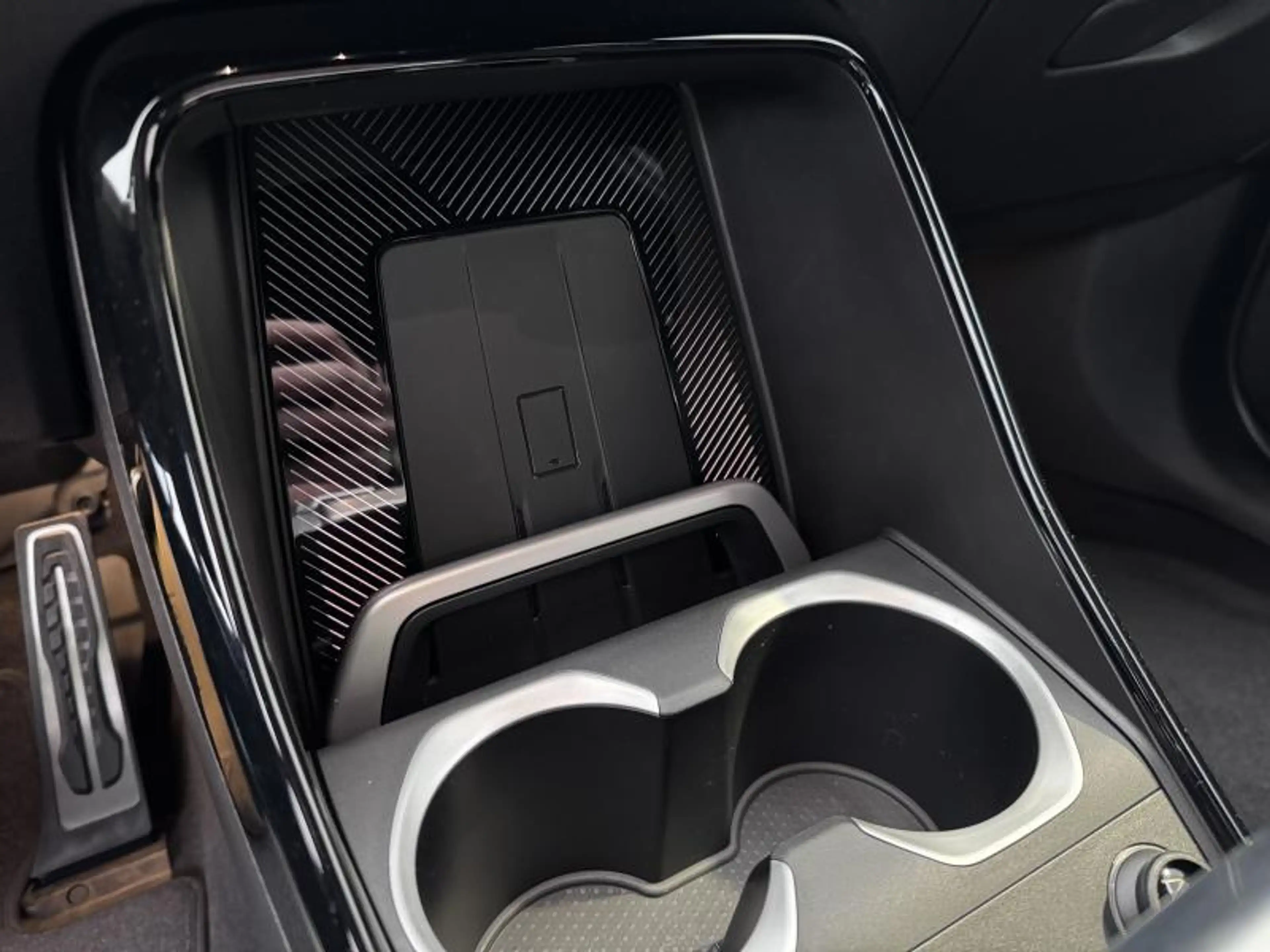 BMW iX2 xDrive30 Pack M Sport Shadow *TVAC* — photo 15