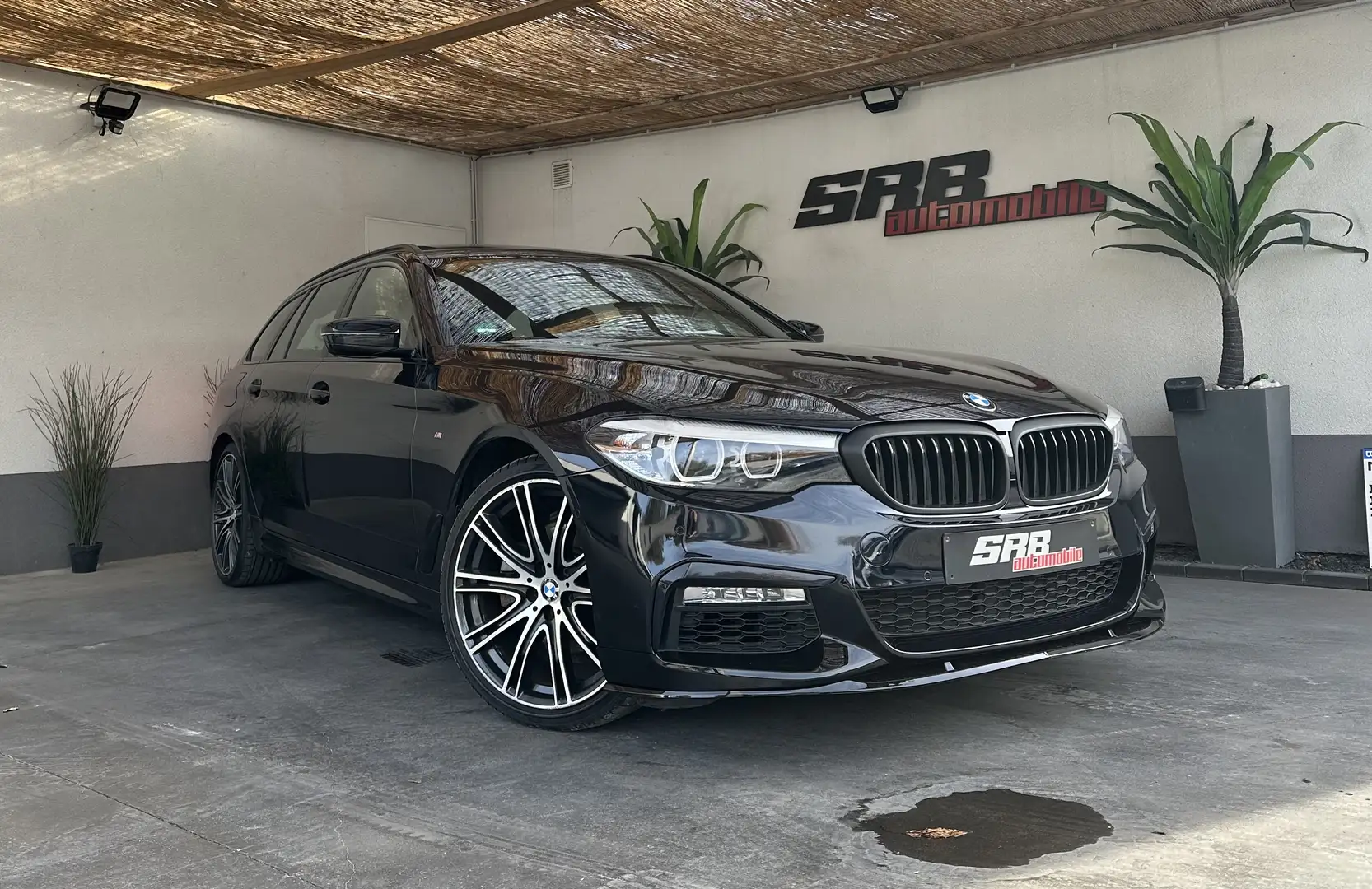 BMW 520 BMW 520iA Pack M - 1