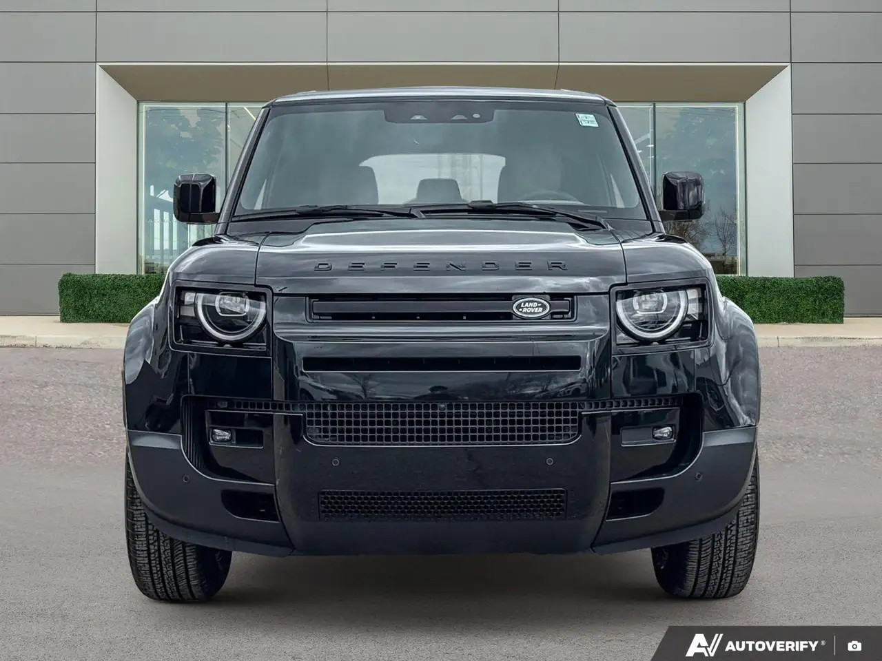 Land Rover Defender снимка Land Rover Defender