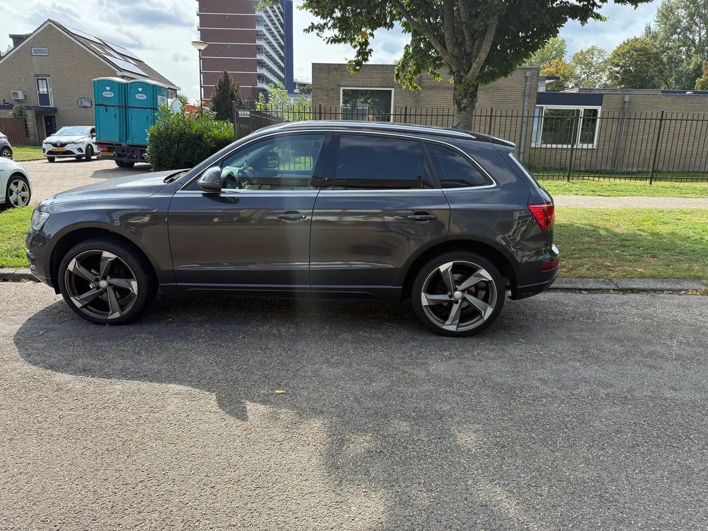 Audi Q5 Q5 2.0 TFSI q. Pro Line Grijs - 1