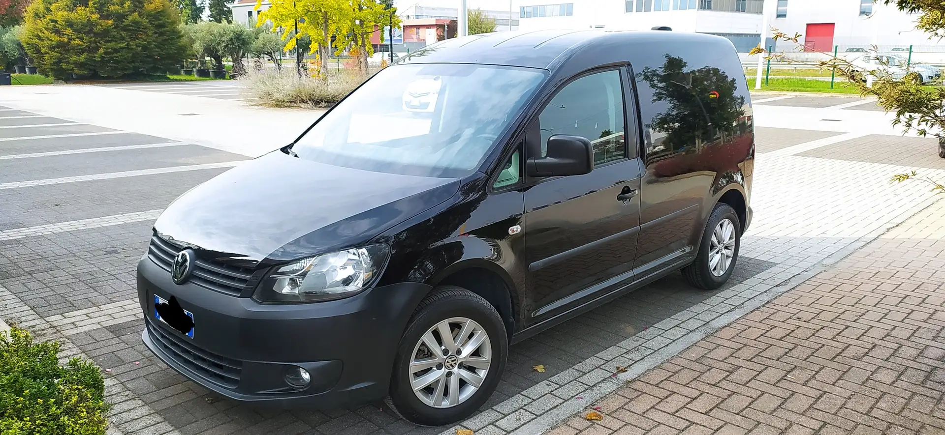 Volkswagen Caddy Van 1.6 TDI 102 CV DSG 4p Nero - 1