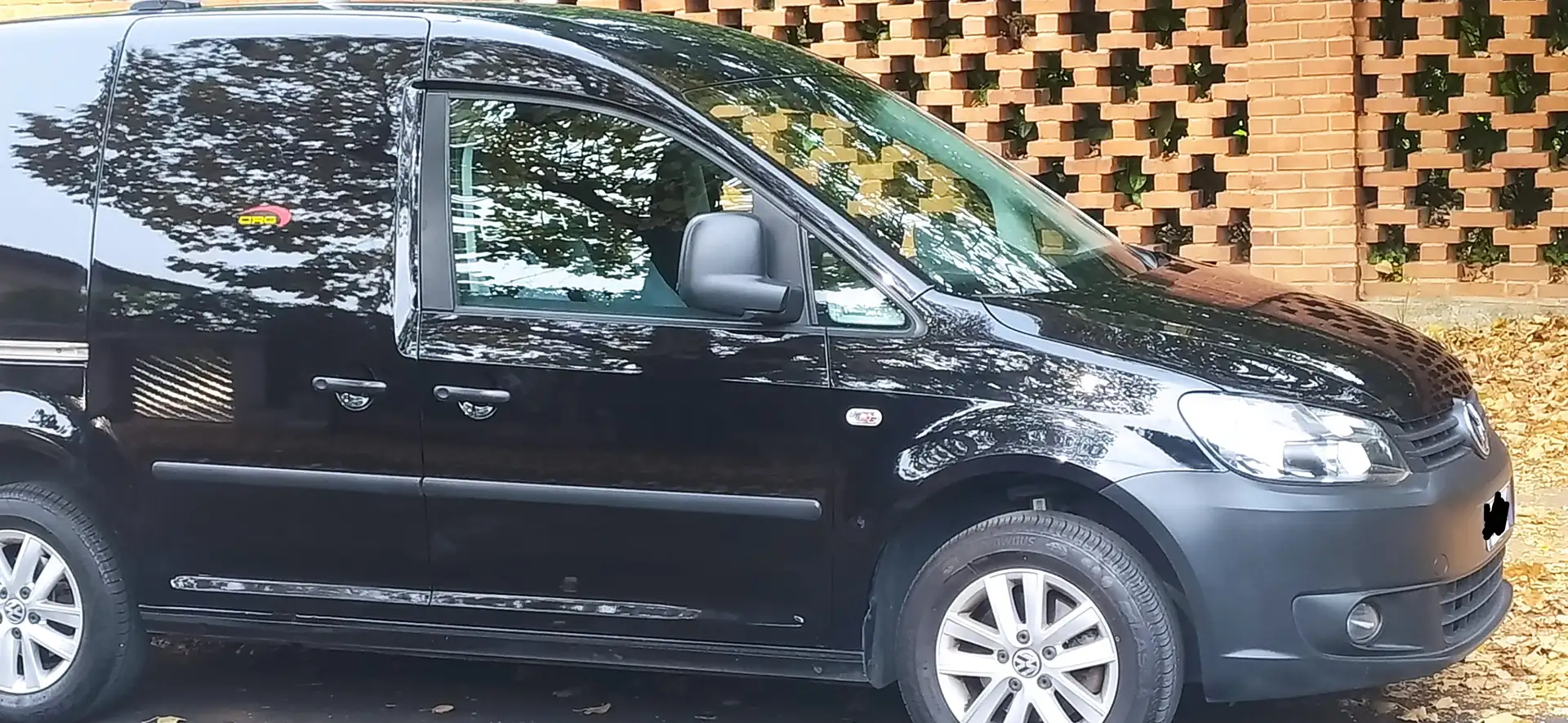 Volkswagen Caddy Van 1.6 TDI 102 CV DSG 4p Nero - 2