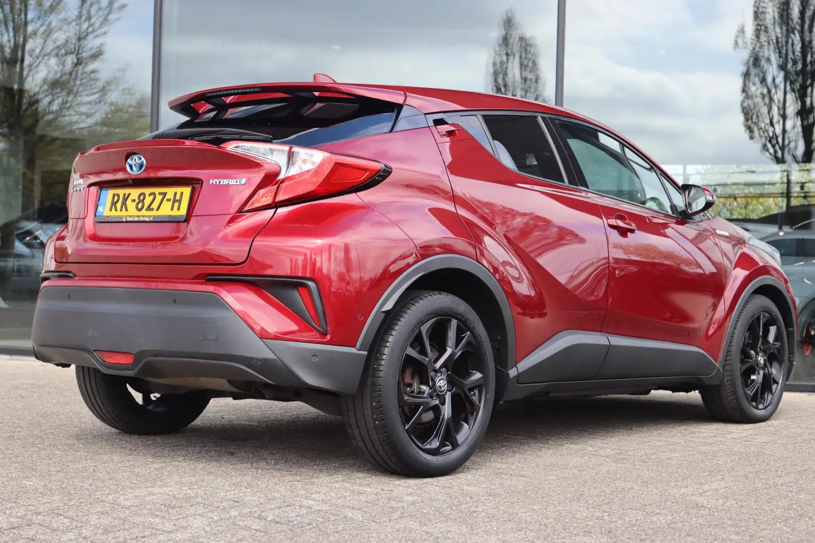 Toyota C-HR 1.8 HYBRID BLACK EDITION AUT. | LEDER | ADAPTIVE C Rouge - 2