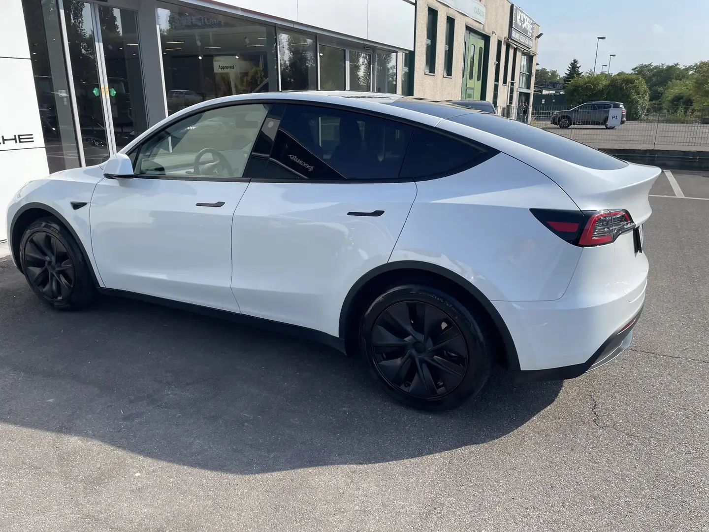Tesla Model Y Single Motor rwd - 2