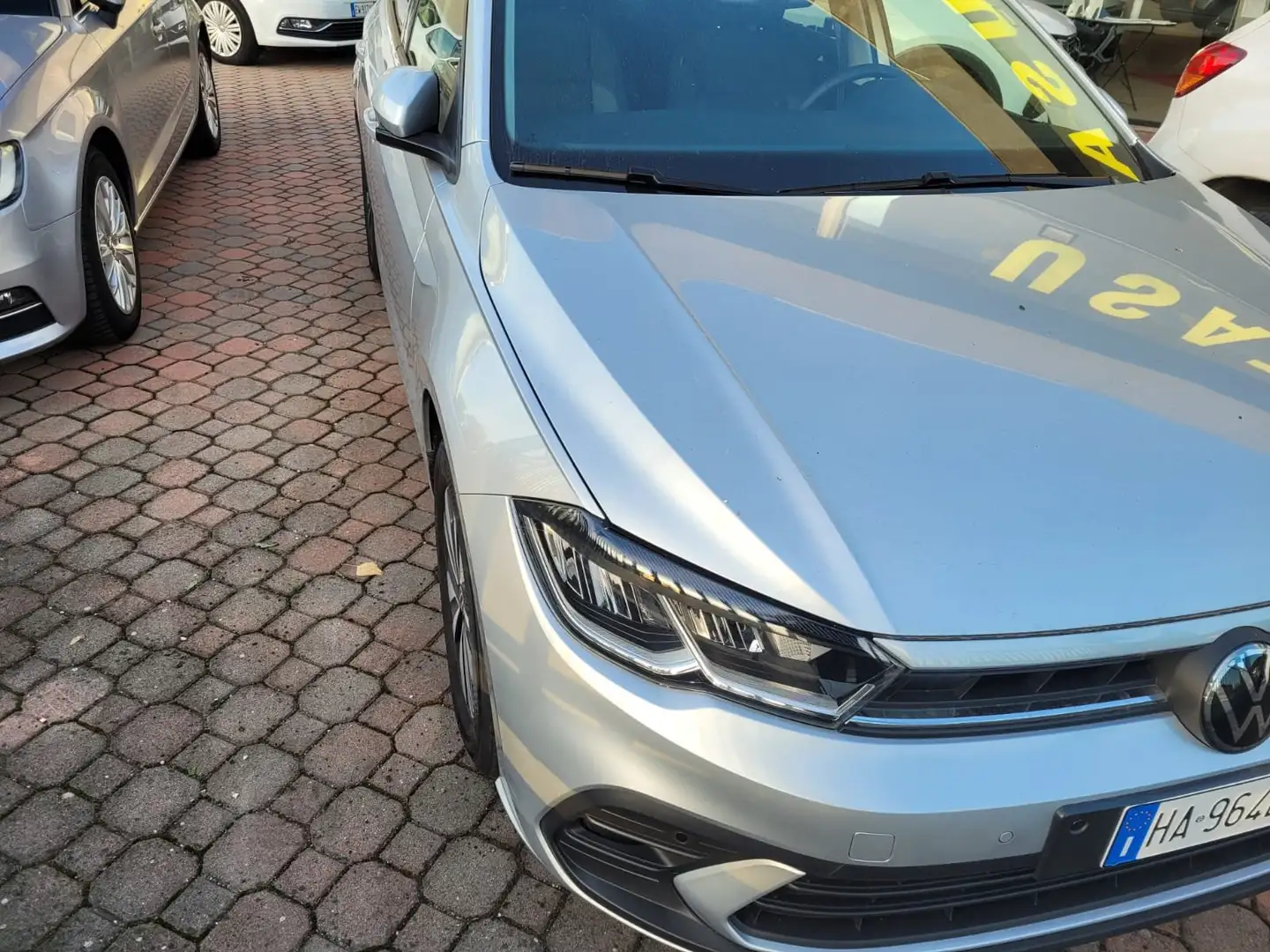 Volkswagen Polo Polo VI 2022 1.0 tsi Edition Plus 95cv Argento - 2