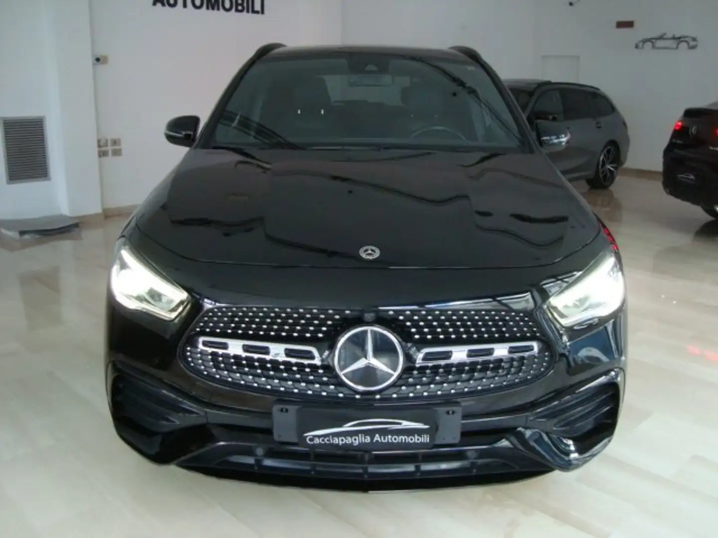 Mercedes-Benz GLA 200 d AMG Line Premium 2020 Nero - 2