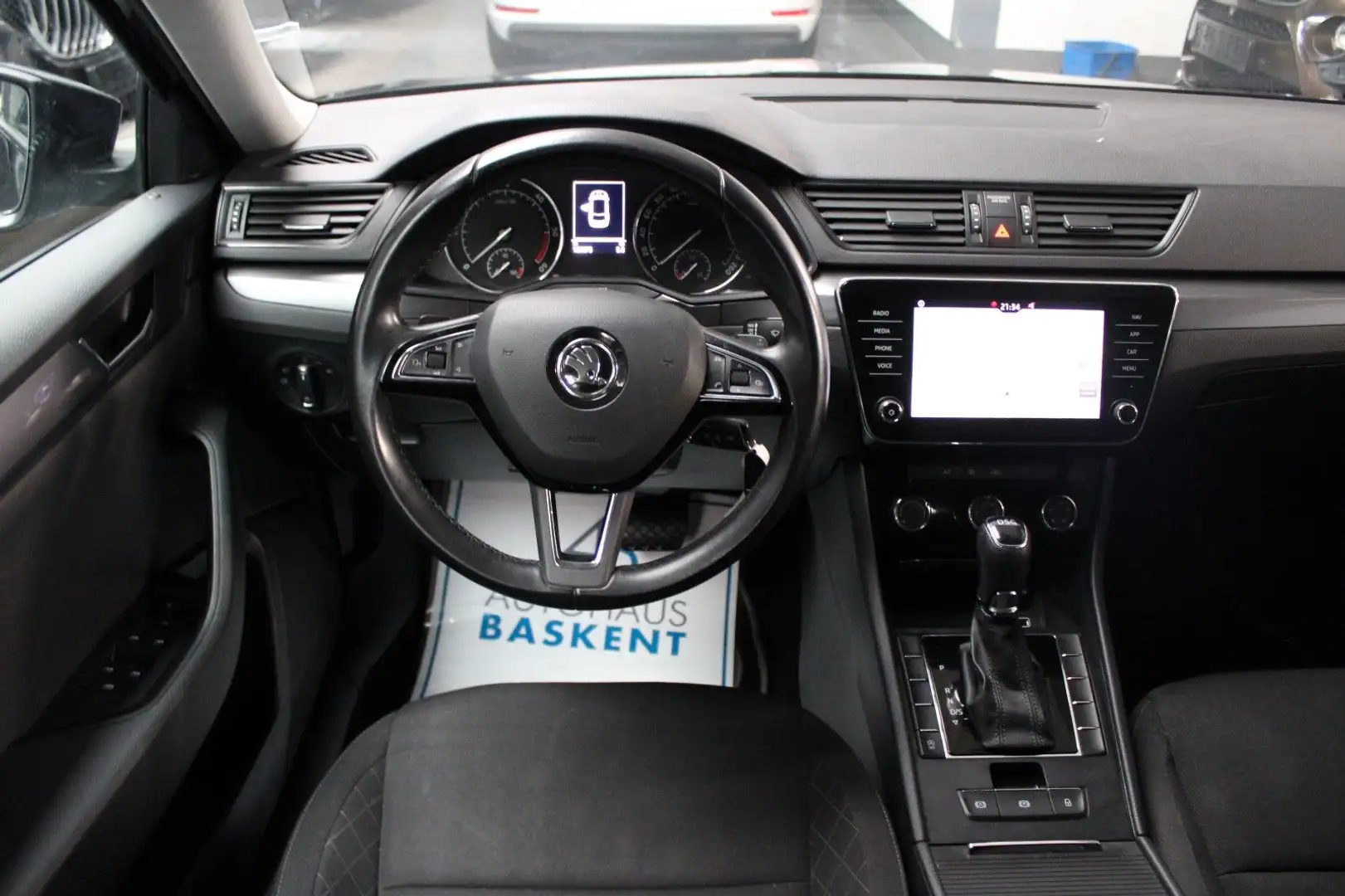 Skoda Superb 2.0 TDI Combi Active*SHZ*PDC*NAVI*GRA* Noir - 2