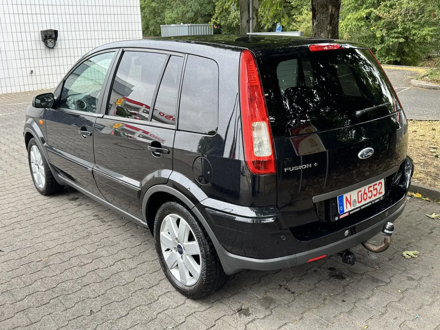 Ford Fusion 1.4 Plus *TÜV NEU* Schwarz - 2