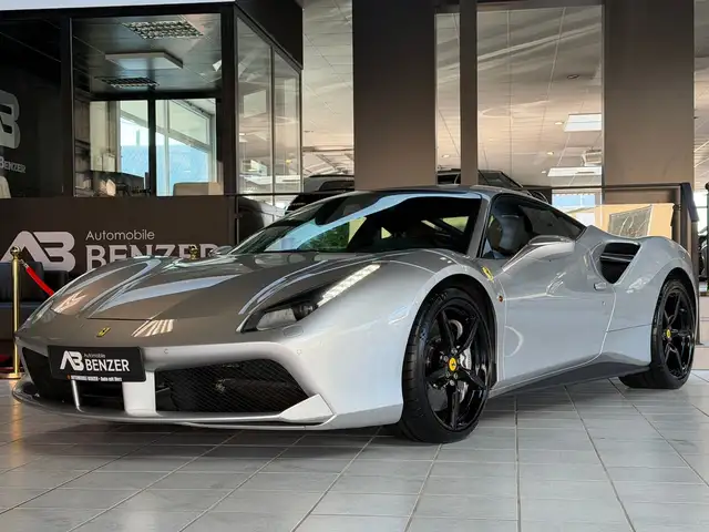 Ferrari 488 GTB Coupé DCT/SCUDERIA/KAMERA/