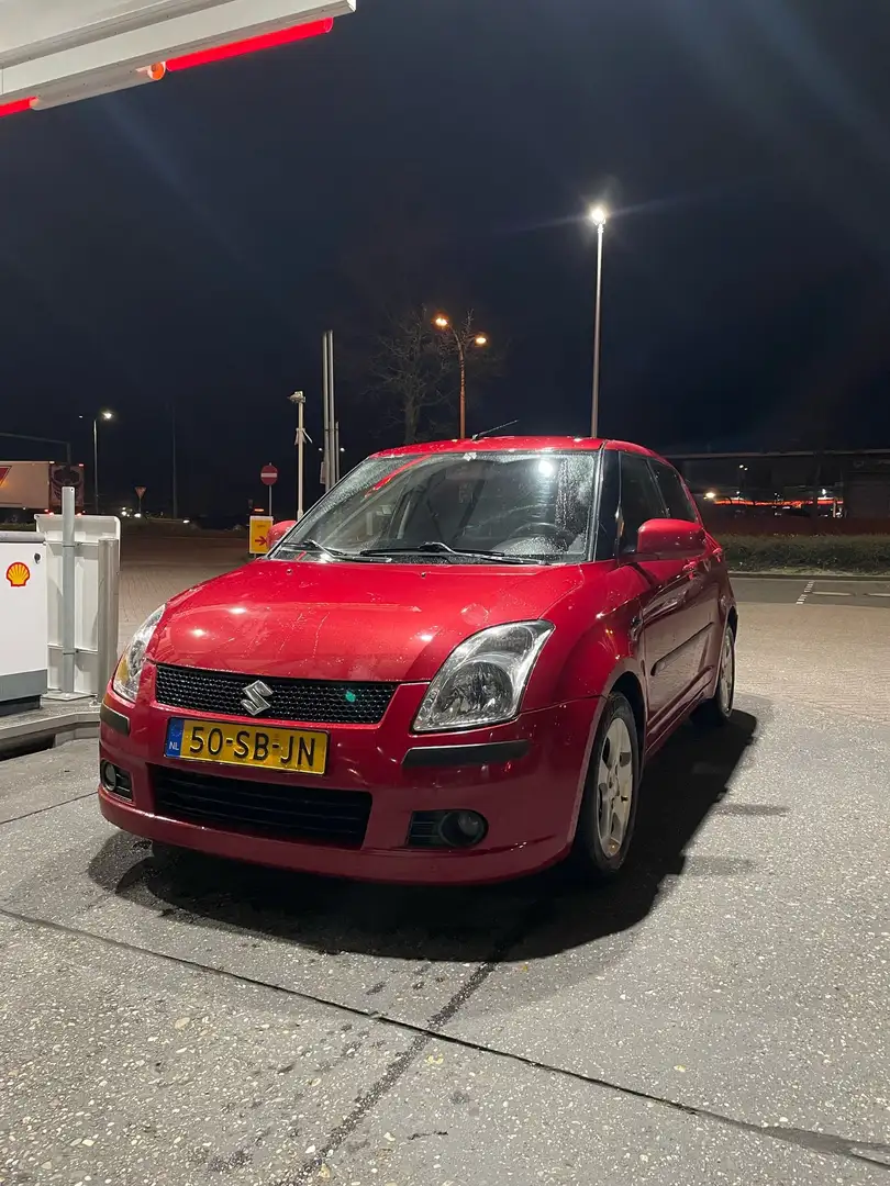 Suzuki Swift 1.3 Exclusive Червоний - 1