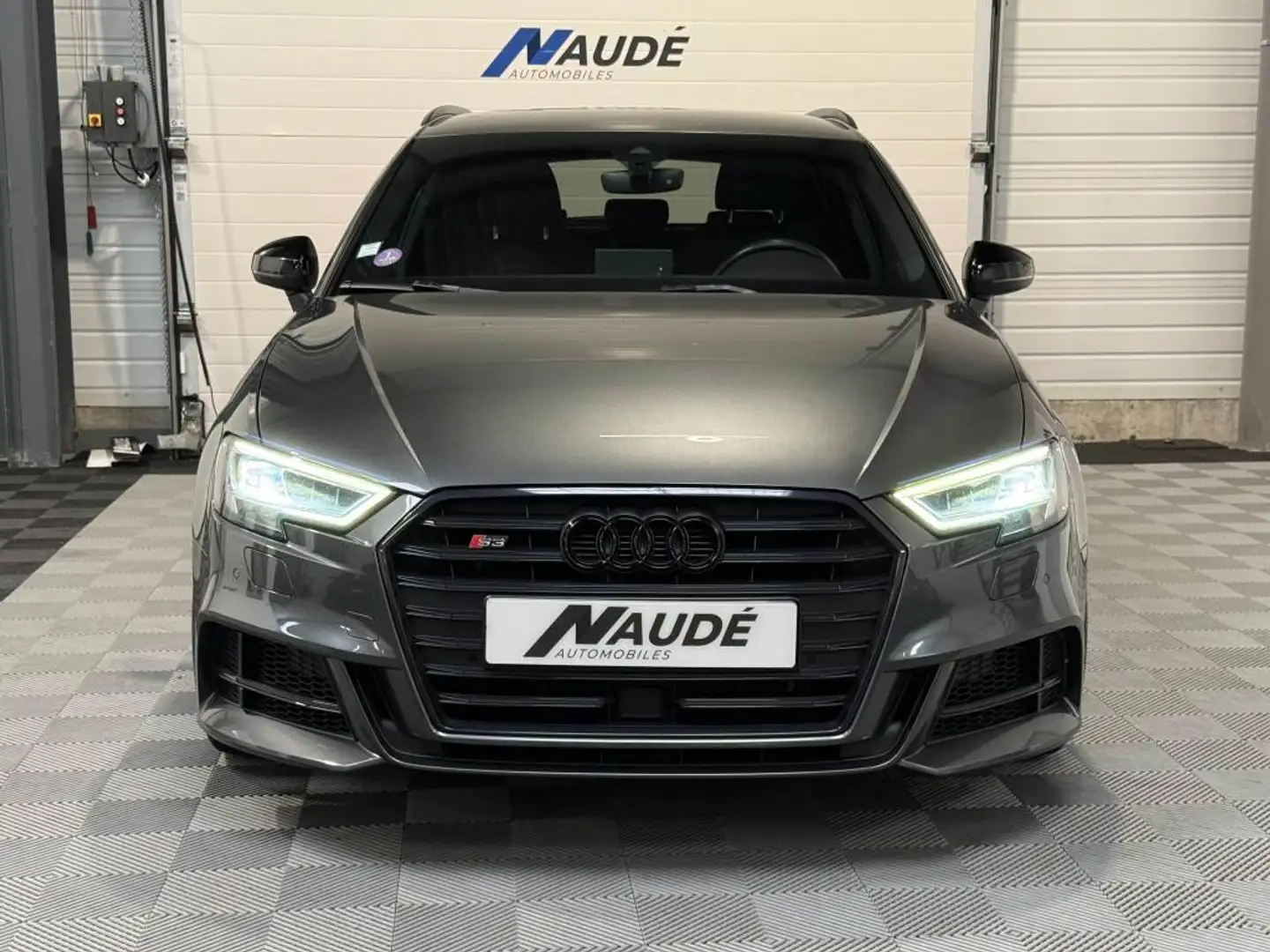 Audi S3 8V2 Quattro 2.0 50 TFSI 300 CH S-tronic Gris - 2