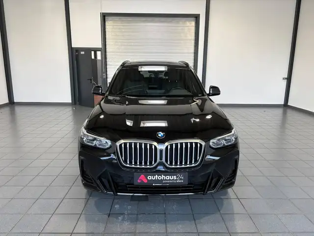 BMW X3 view 2