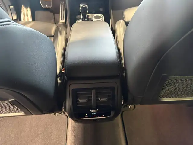 BMW X3 view 13