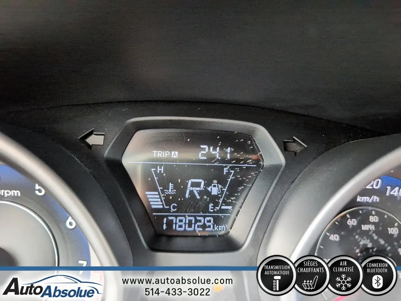 Hyundai ELANTRA снимка Hyundai ELANTRA