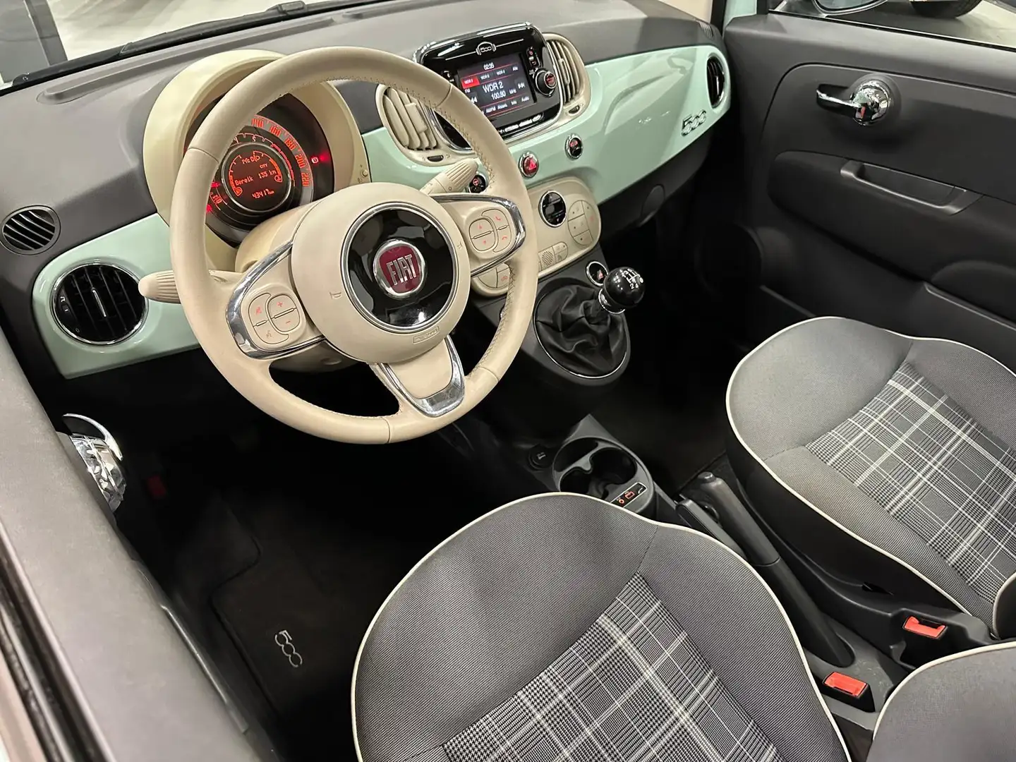 Fiat 500 1.2 Lounge Panoramisch schuifdak / Clima / LED / L Vert - 2