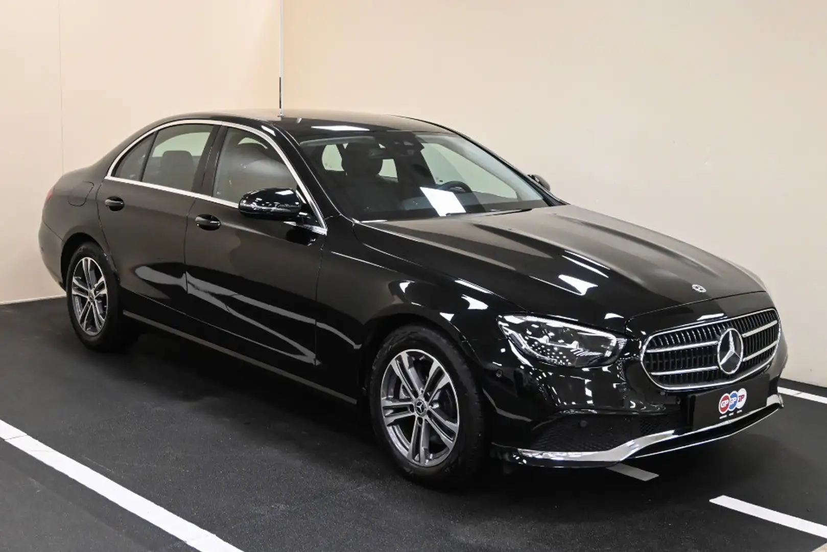 Mercedes-Benz E 220 d 4Matic Auto Business Sport Nero - 1