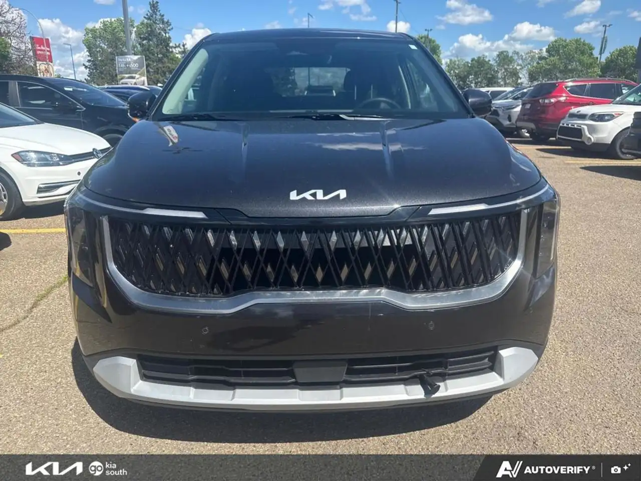 Kia Carnival снимка Kia Carnival