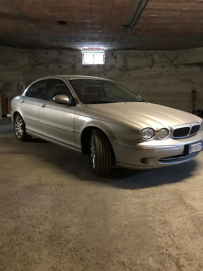 Jaguar X-Type 2.5 V6 Executive - 1