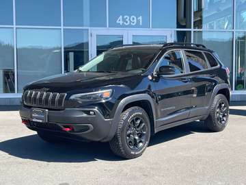 Trailhawk 4WD - Elite Group & Memory Seat