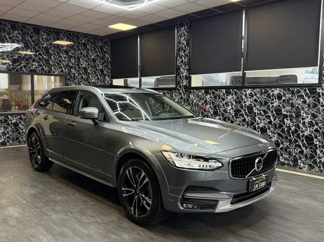 Volvo V90 Cross Country 2.0 d5 awd geartronic my19