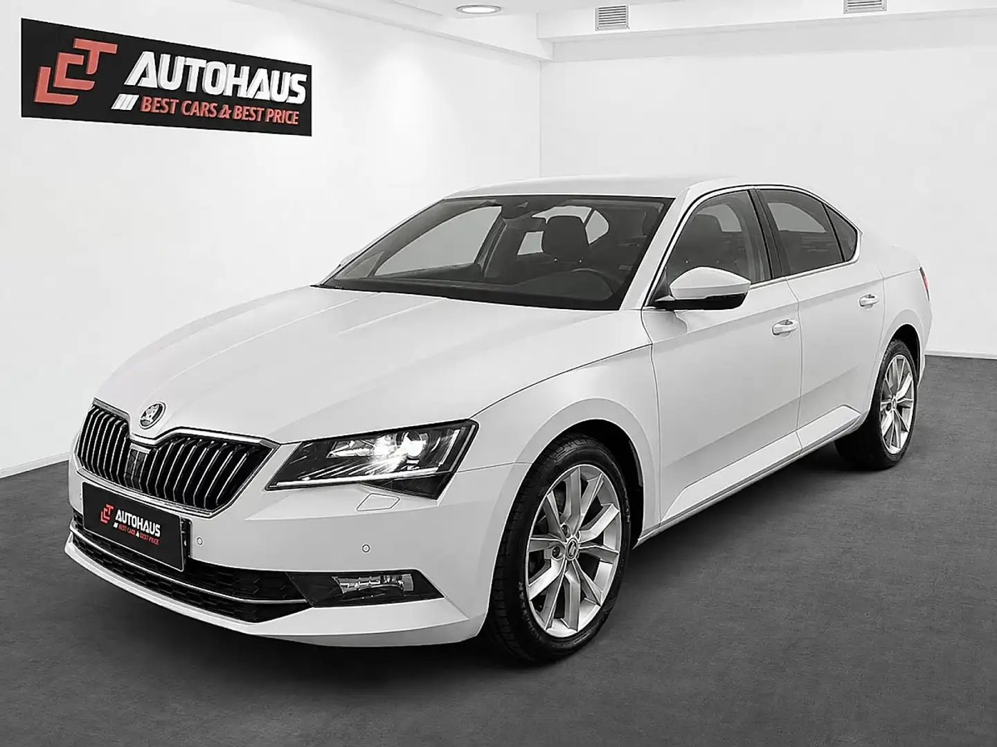 Skoda Superb 1,6 TDI Style | PICKERL BIS 06/2027 | Weiß - 1