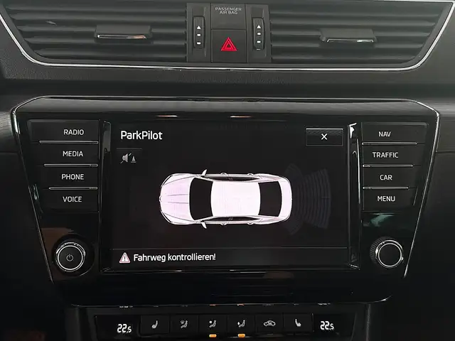 Skoda Superb view 12