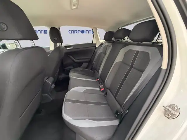 Volkswagen Polo view 15