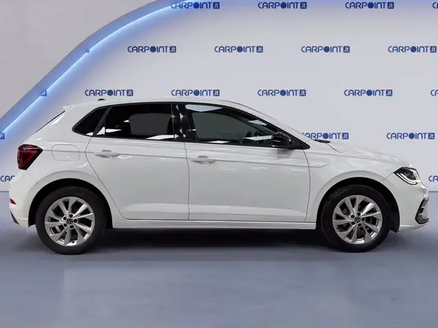 Volkswagen Polo view 8
