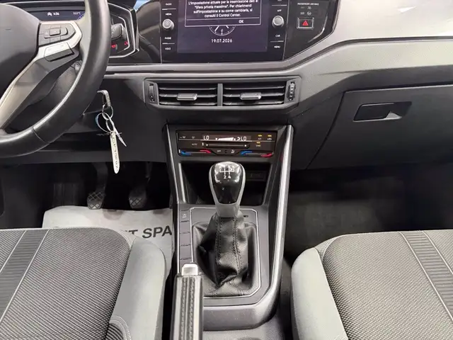 Volkswagen Polo view 13