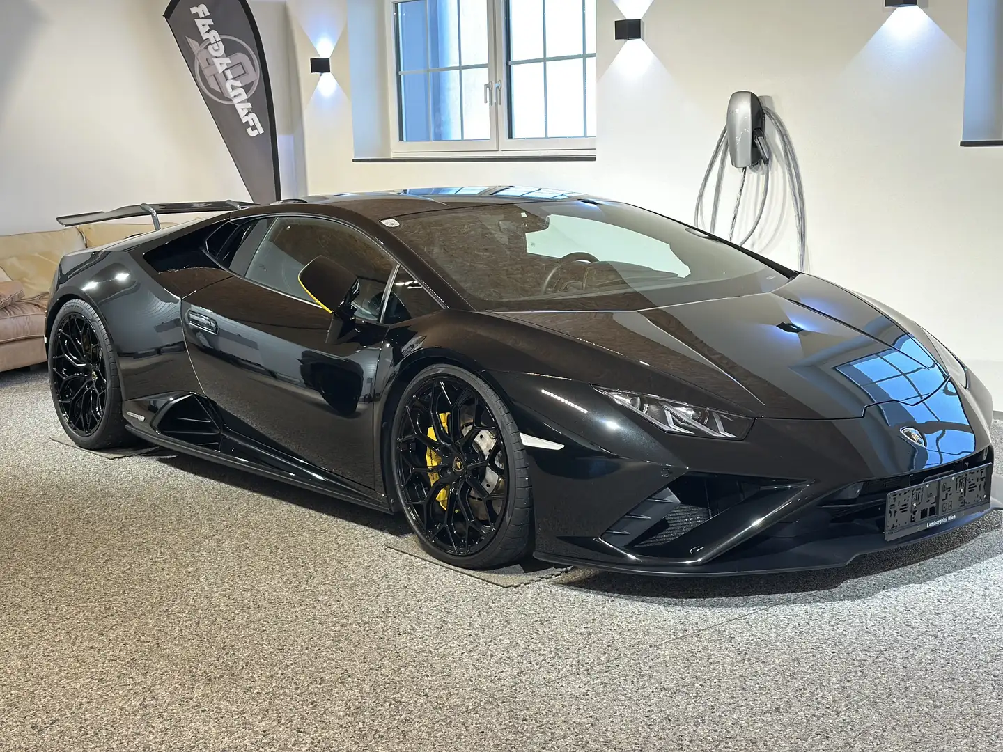 Lamborghini Huracán Huracán Evo Novitec Akrapovic Garantie bis 2026 Schwarz - 2