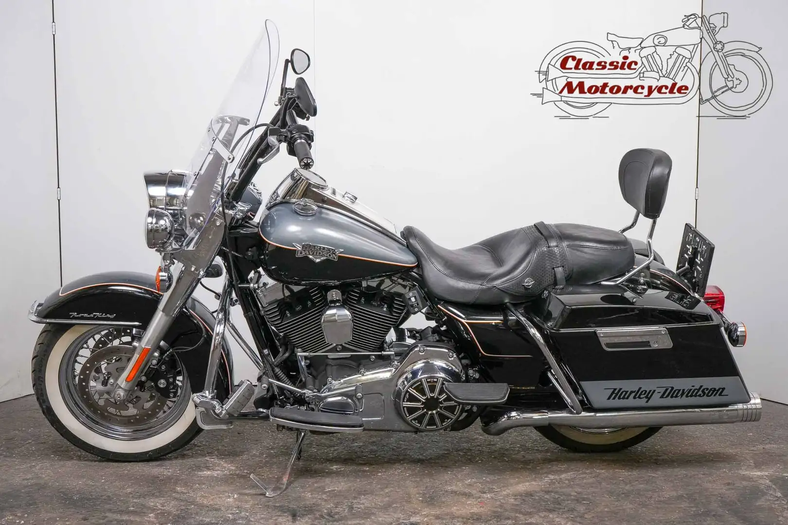 Harley-Davidson Road King FLHRC Classic 2013 1700cc ohv - 2
