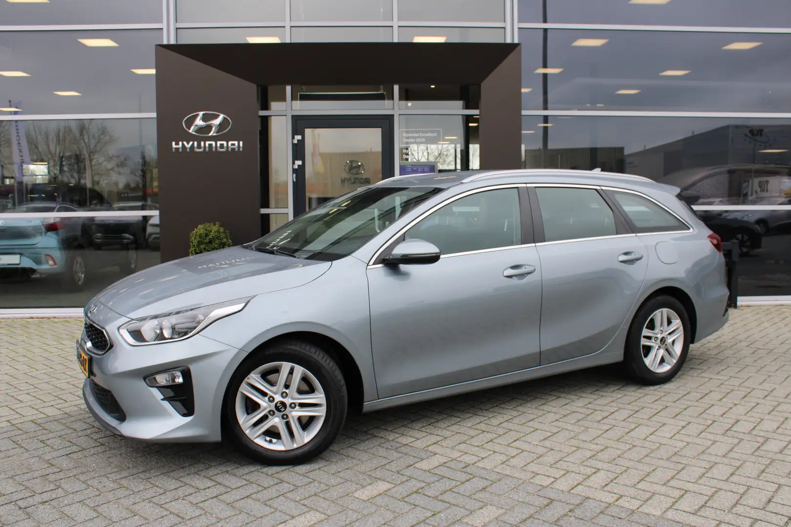 Kia Ceed SW / cee'd SW Sportswagon 1.0 T-GDi DynamicLine | Navigatie | Ai Gris - 1