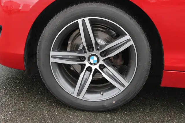 BMW 2 Series view 7