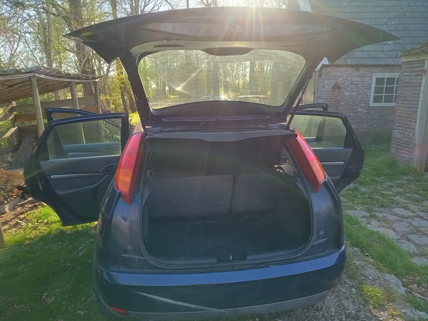 Ford Focus Focus 1.6-16V Trend Синий - 1