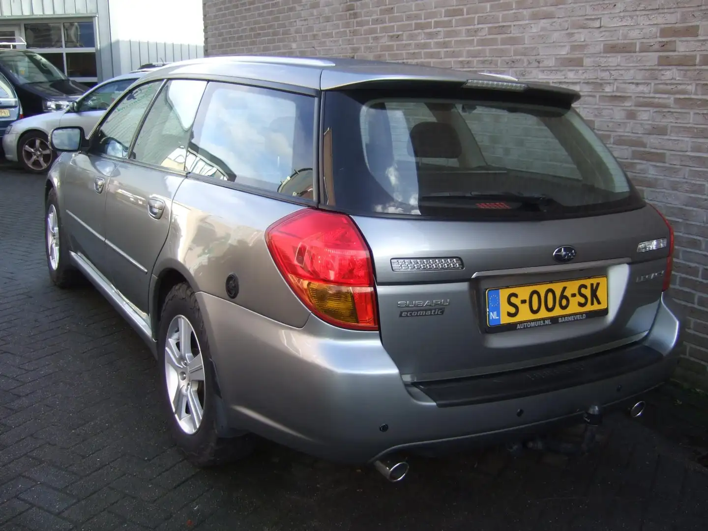 Subaru Legacy Touring Wagon 2.0R - Lederen bekleding - Trekhaak Gris - 2