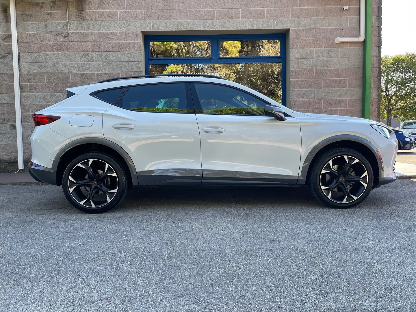 CUPRA Formentor 2.0 TDI 150CV NAVIGATORE CERCHI 19" RETROCAMERA Bianco - 2