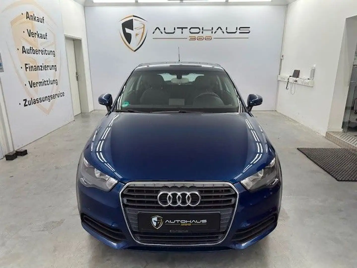 Audi A1 attraction KLIMAAUTO PDC SHZ SCHECKHEFT Blau - 2