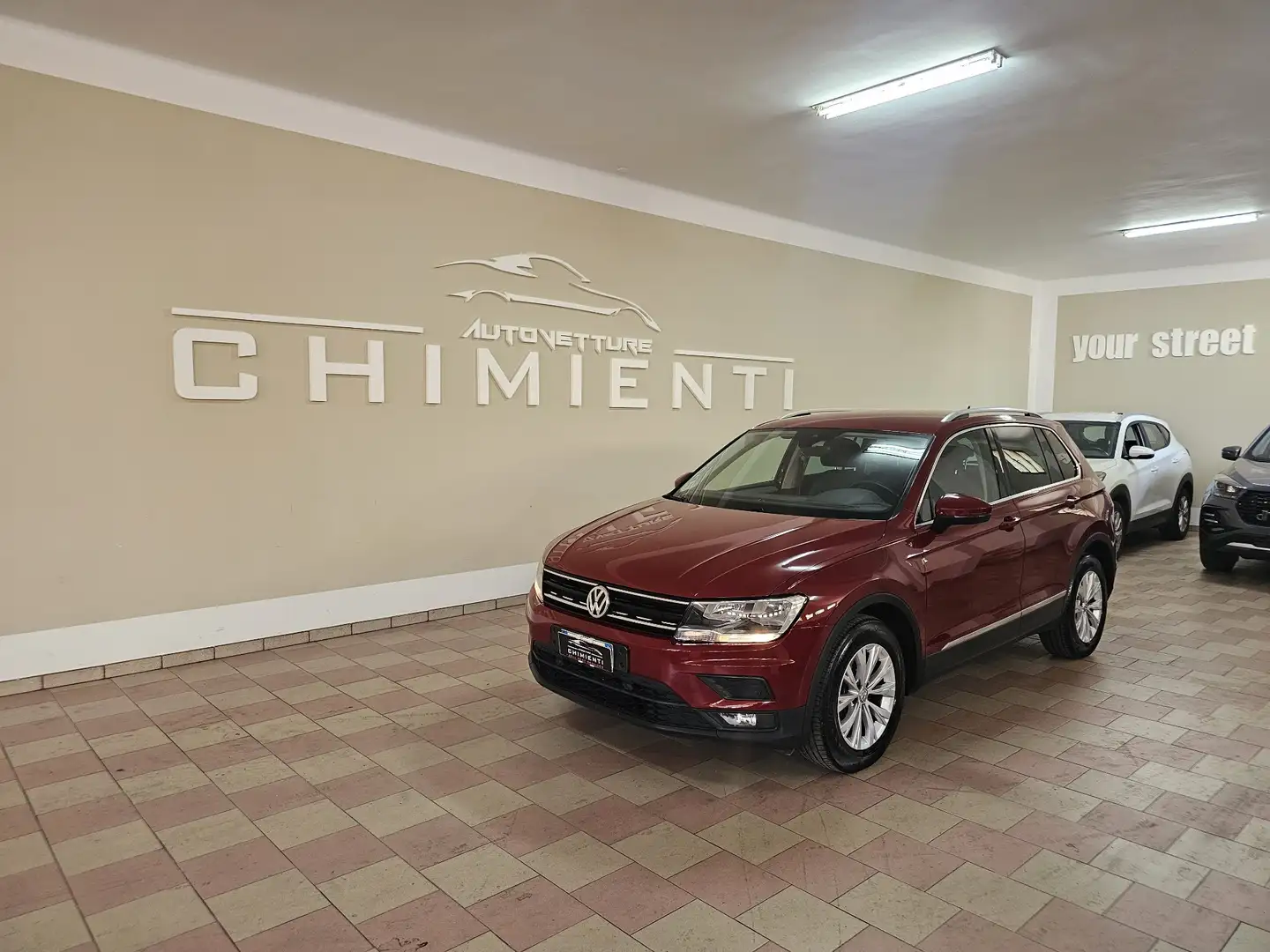 Volkswagen Tiguan Tiguan 2.0 tdi Style 150cv dsg Rood - 1