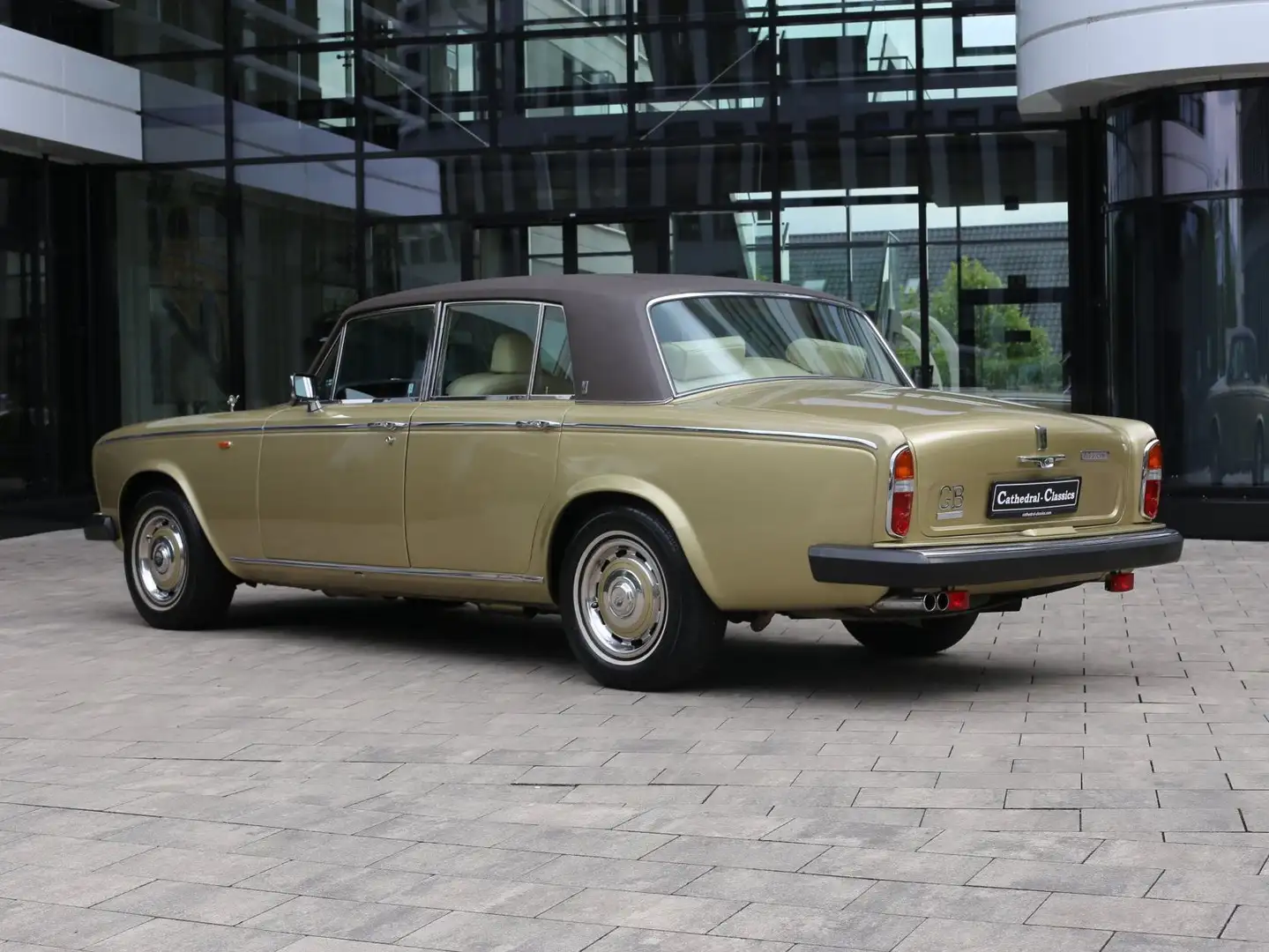 Rolls-Royce Silver Shadow Shadow II Gold - 1