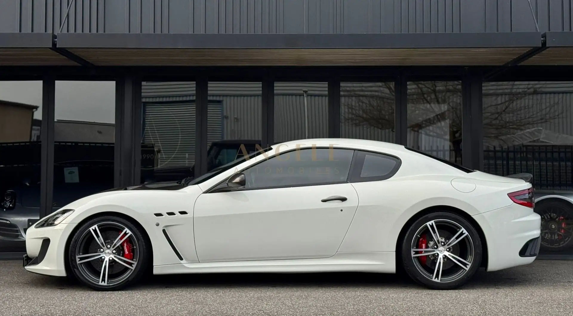 Maserati GranTurismo MC STRADALE 4.7 V8 460 Sport A - 2