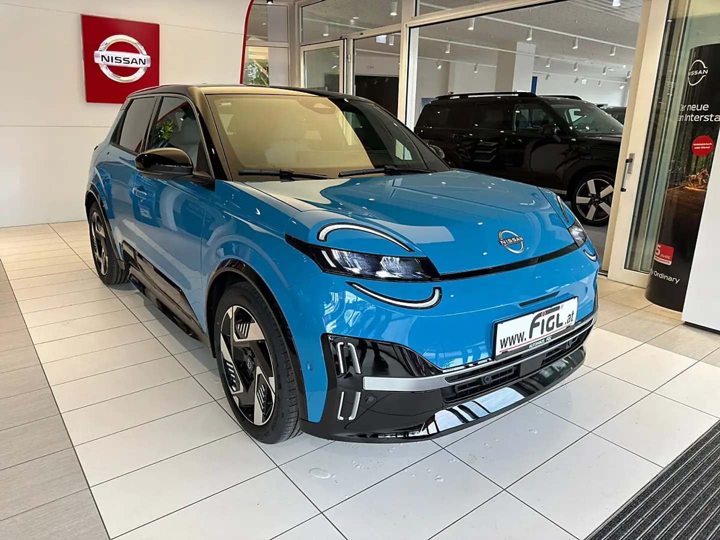 Nissan Micra 52kWh Evolve Aut. Blau - 2